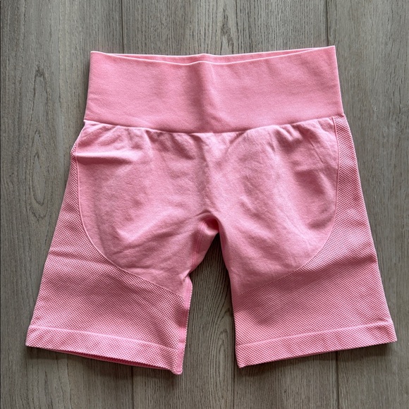 NVGTN Lift Seamless Shorts - Picture 2 of 8